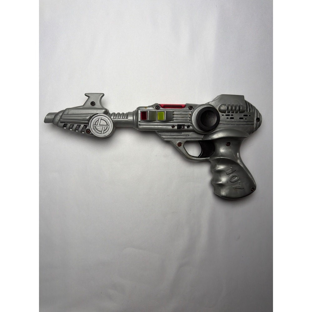 VINTAGE TG-107 Ray Gun Toy Unisex OS Silver GOOD